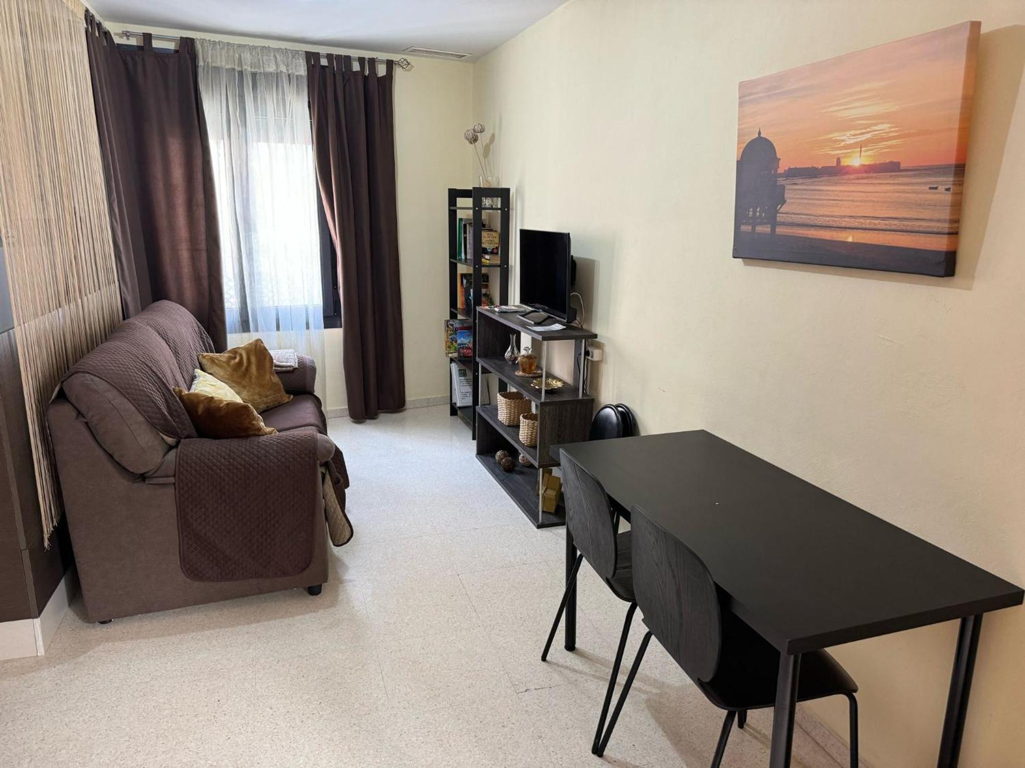 Urban Apartment *